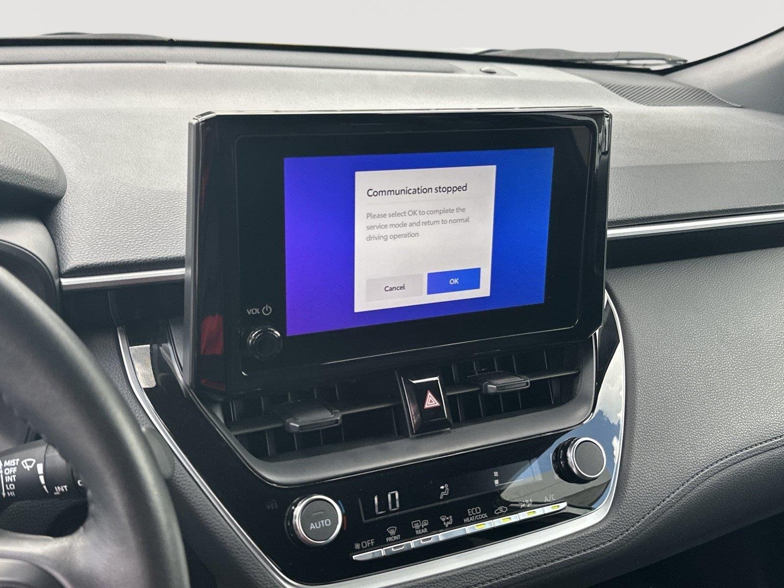 Used 2025 Sonic Silver Toyota Hybrid SE image 15