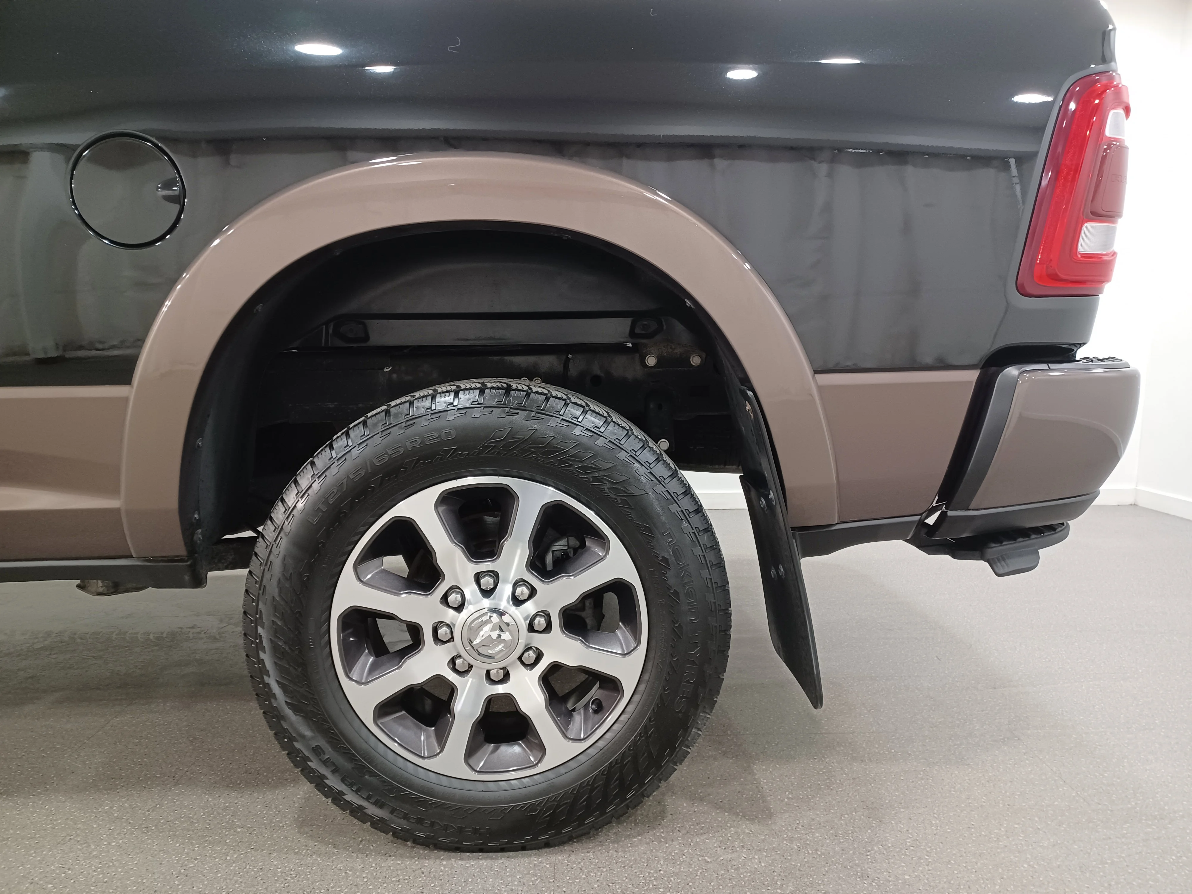 Certified Used 2024 Black Ram Limited Longhorn*6.7L Cummins | 35in Tires | Level | Nav | 360 Cam | Sunroof | Htd Whl | Pwr Boards image 22