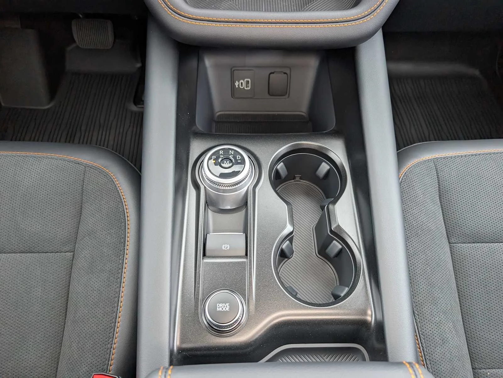 New 2026 Agate Black Metallic Ford Tremor® image 13