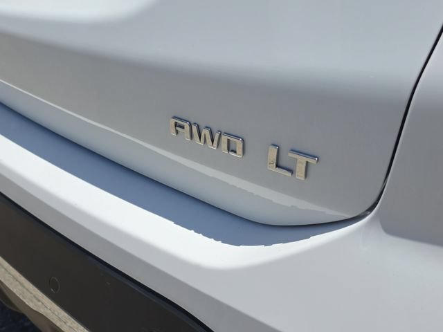 Used 2024 Summit White Chevrolet LT image 6