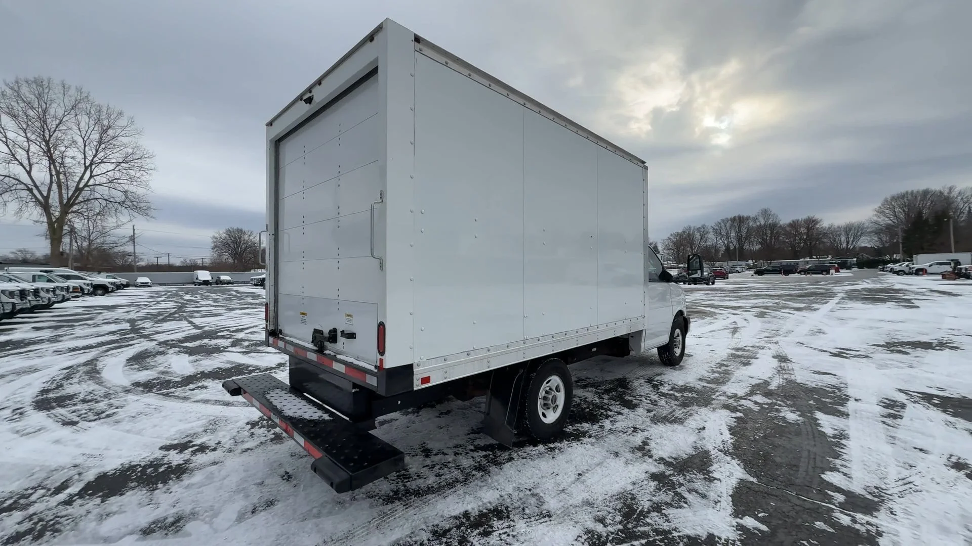 Used 2020 Summit White GMC Work Van image 8