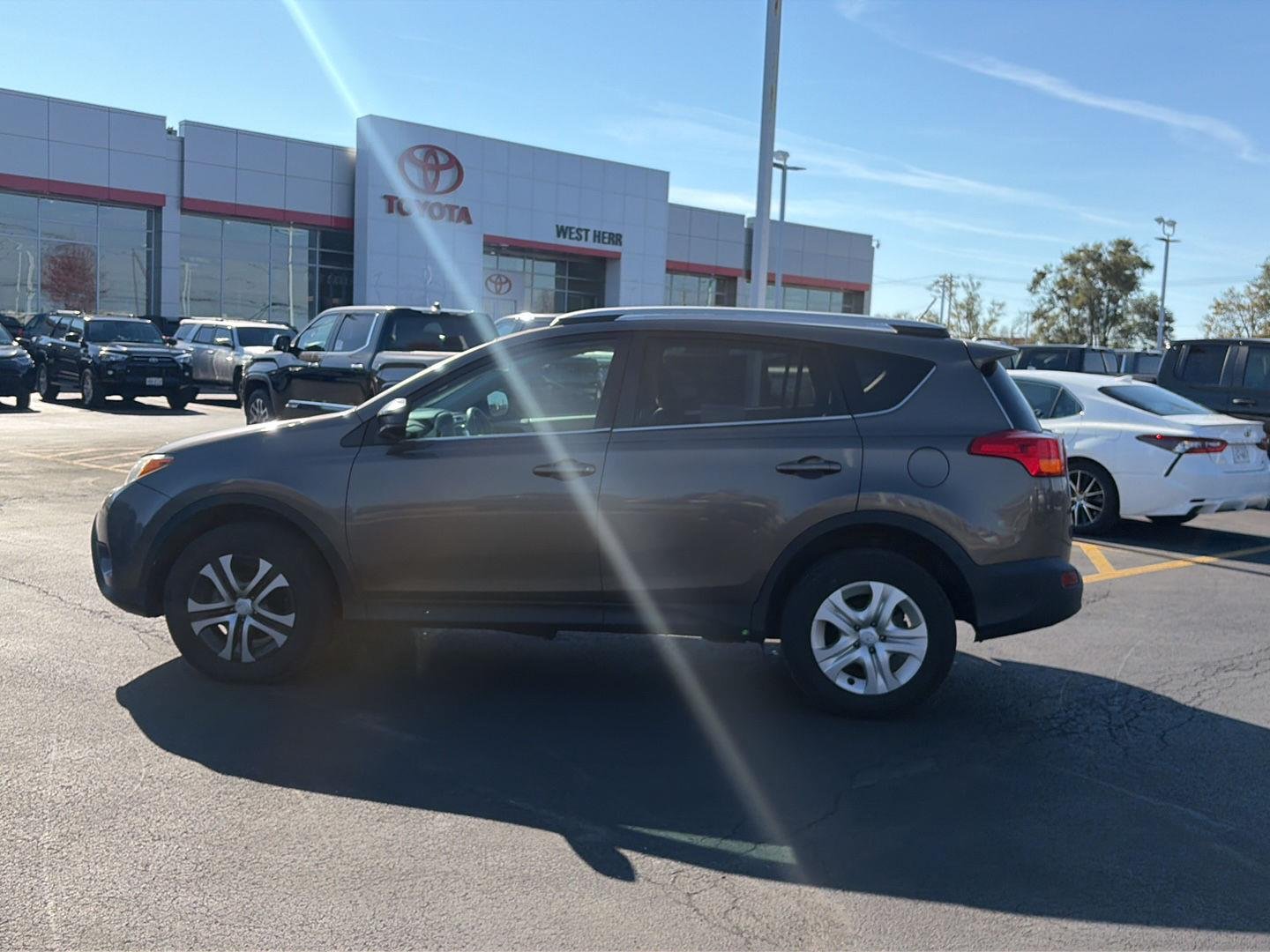 Used 2013 Pyrite Mica Toyota LE image 6