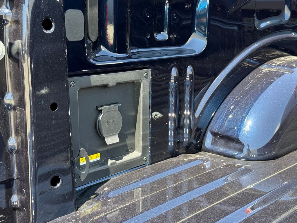 New 2026 Antimatter Blue Metallic Ford XLT image 17