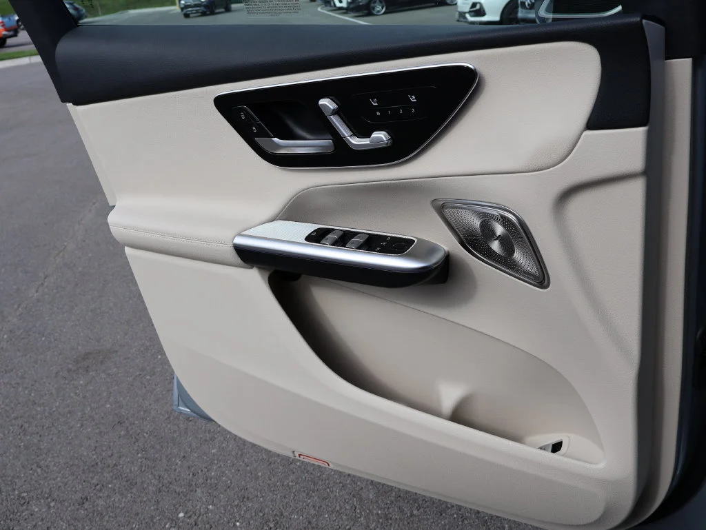 New 2027 Gray Mercedes-Benz GLC 300 image 36