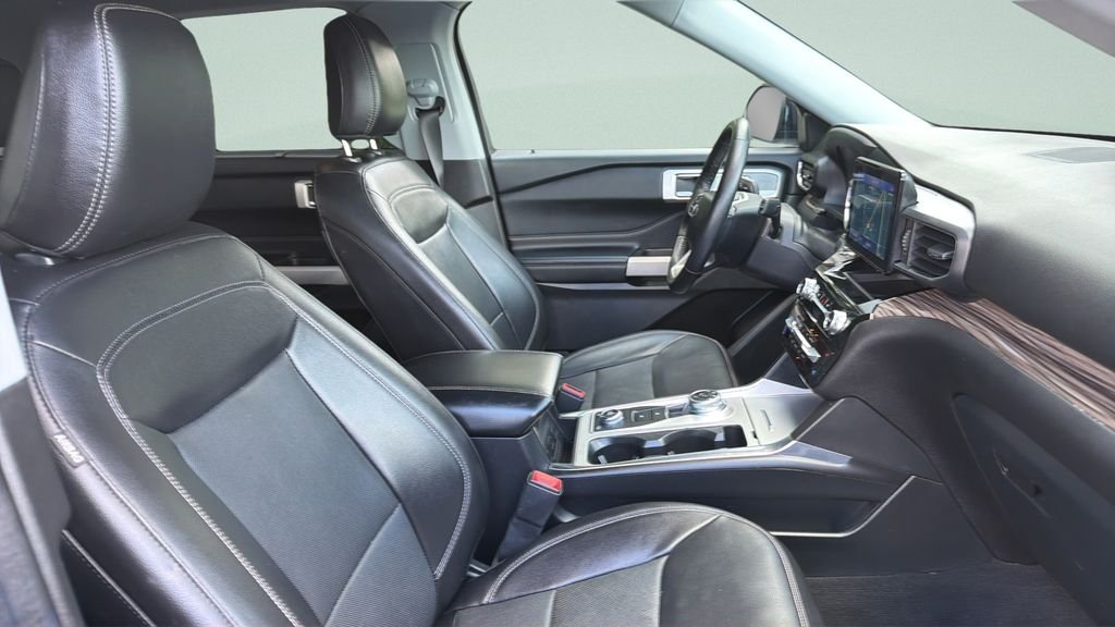 Used 2023 Blue Ford Limited image 32