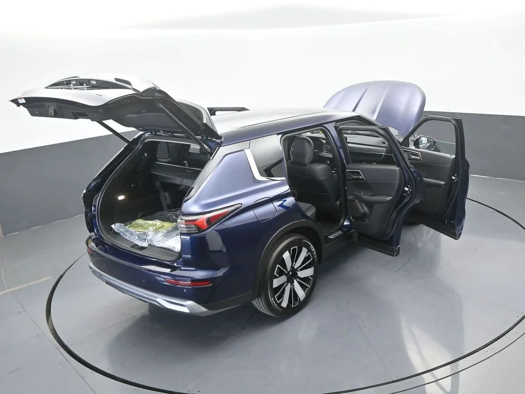 New 2026 Cosmic Blue Metallic Mitsubishi SE image 69