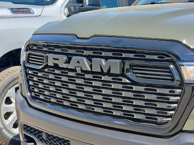 New 2027 Tank Exterior Paint RAM Warlock image 2