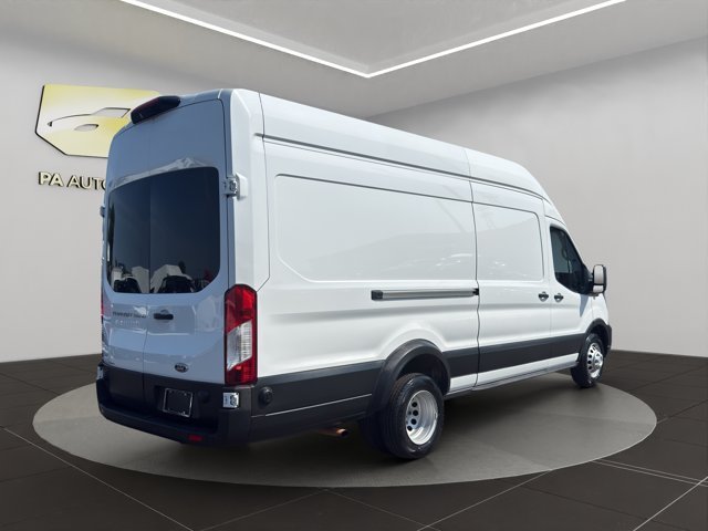 Used 2024 White Ford  image 7