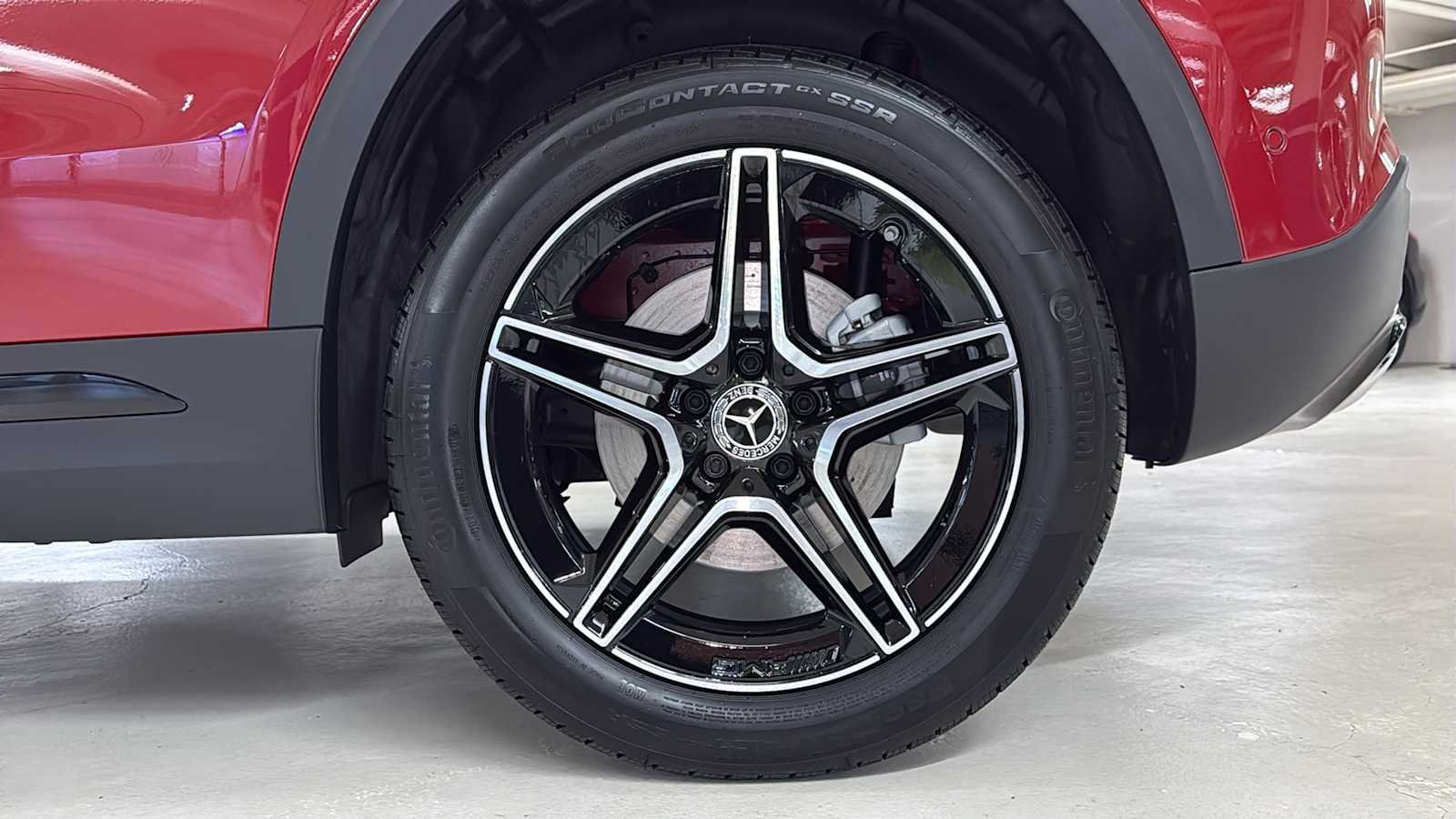 New 2026 MANUFAKTUR Patagonia Red Metallic Mercedes-Benz GLA 250 image 11