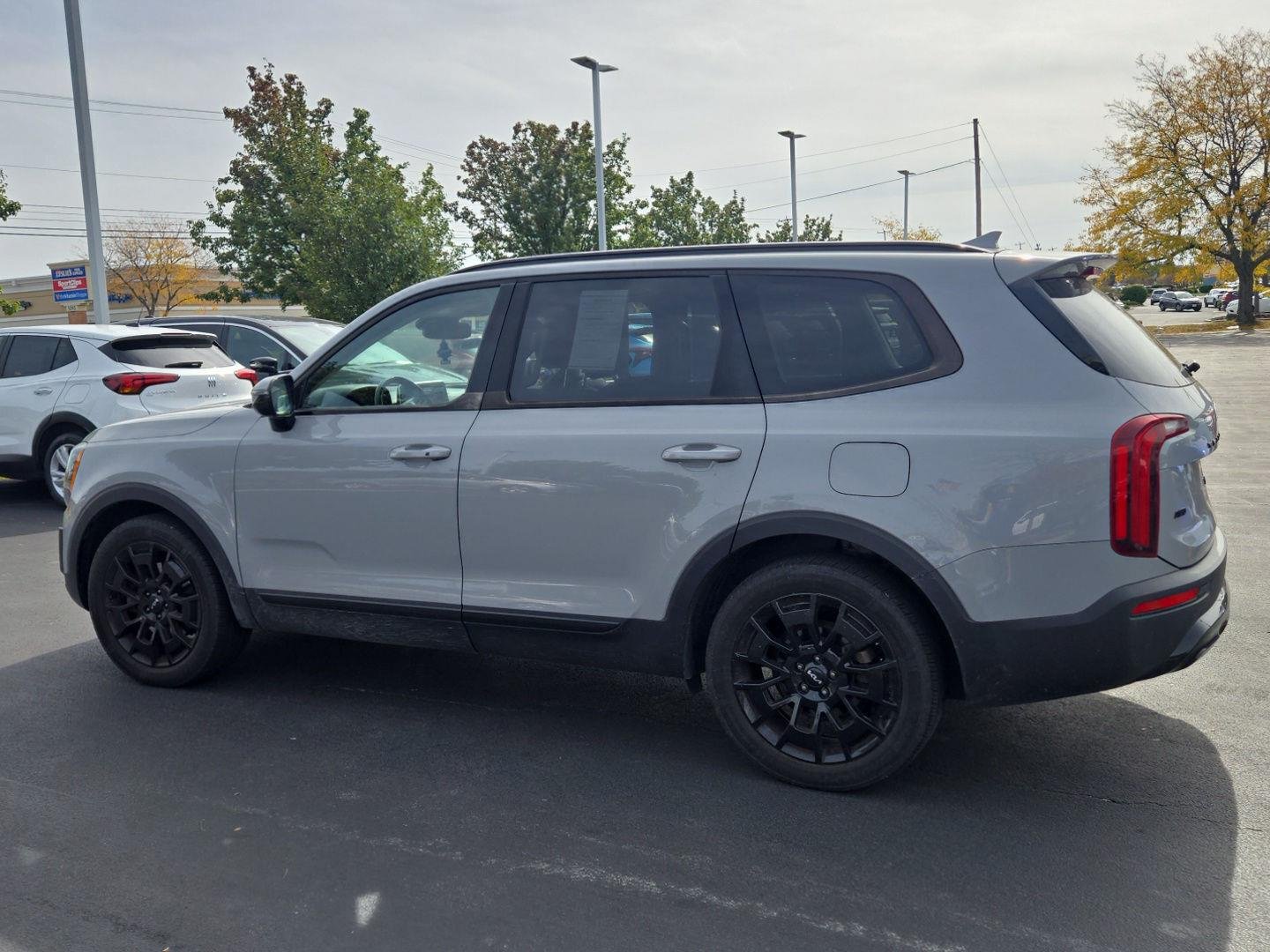 Used 2022 Wolf Gray Kia SX image 3