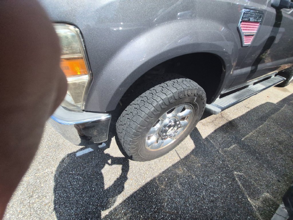 Used 2009 Gray Ford XL image 7