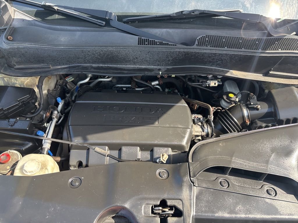 Used 2011 Gray Honda LX image 15