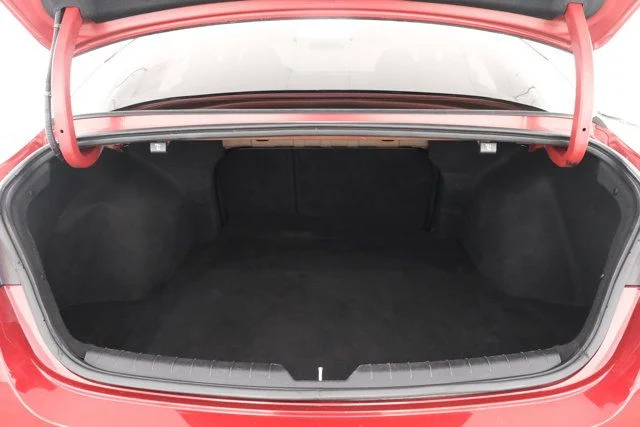Used 2023 Red Kia LXS image 36