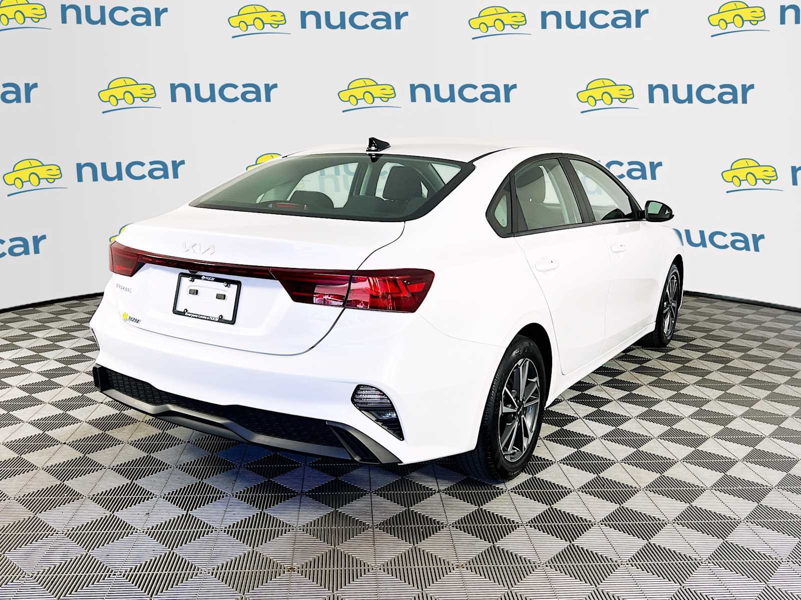 Used 2024 Snow White Pearl Kia LXS image 7