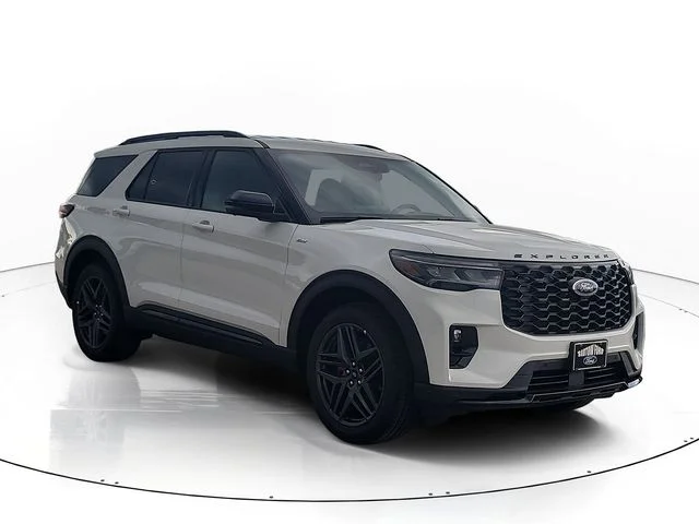New 2026 White Metallic Ford ST-Line image 3