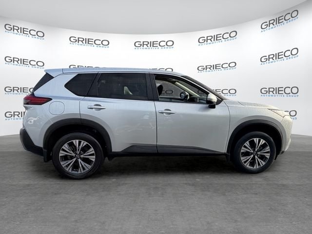 Used 2022 Silver Nissan SV image 8