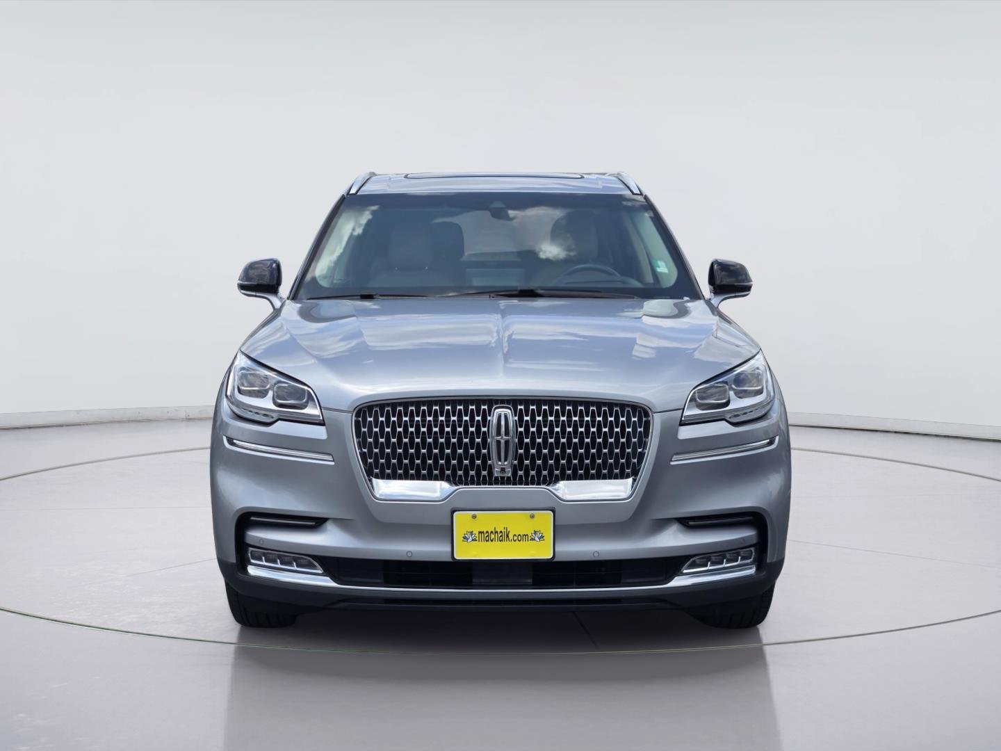 Used 2022 Silver Radiance Metallic Clearcoat Lincoln Reserve image 2