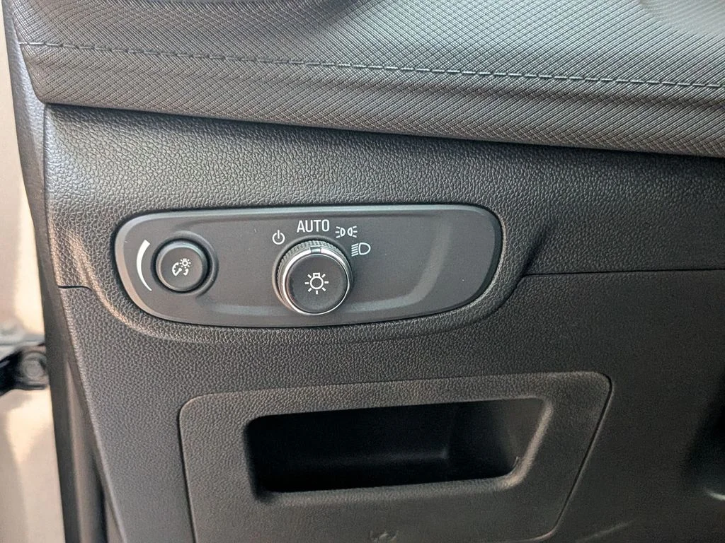 Used 2025 Gray Chevrolet LT image 15