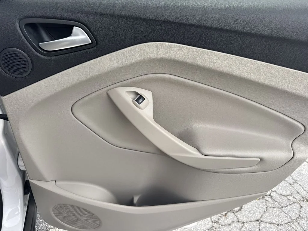 Used 2018 White Ford Titanium image 16
