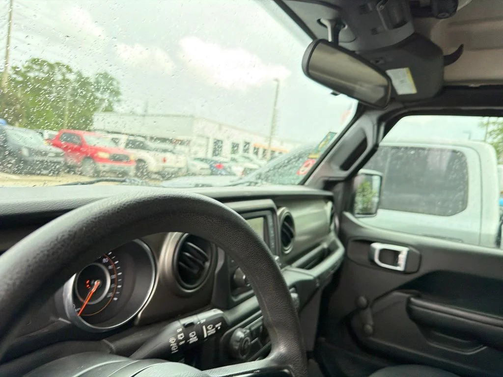 Used 2018 Gray Jeep Unlimited Sport image 21
