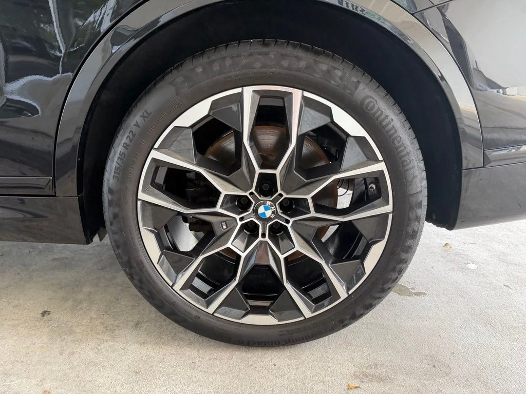 Used 2026 Black BMW M60i image 16