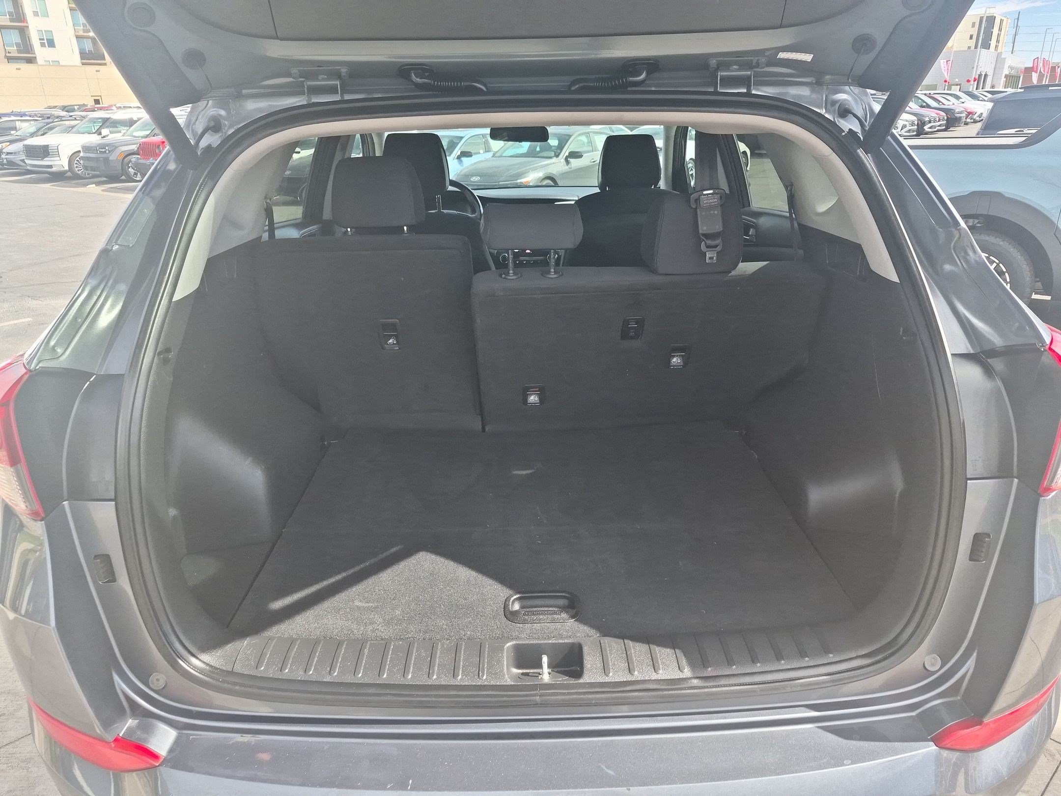 Used 2017 Coliseum Gray Hyundai Sport image 27