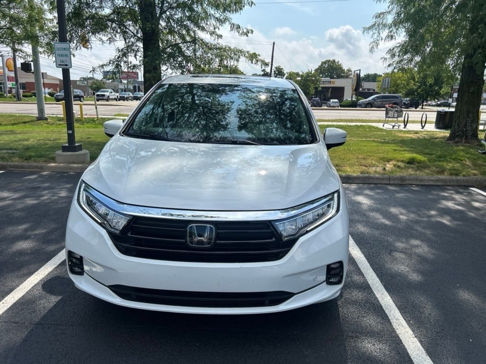 Certified Used 2023 Platinum White Pearl Honda Elite image 4