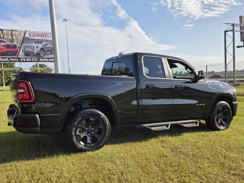 Used 2025 Diamond Black RAM BIG HORN image 14