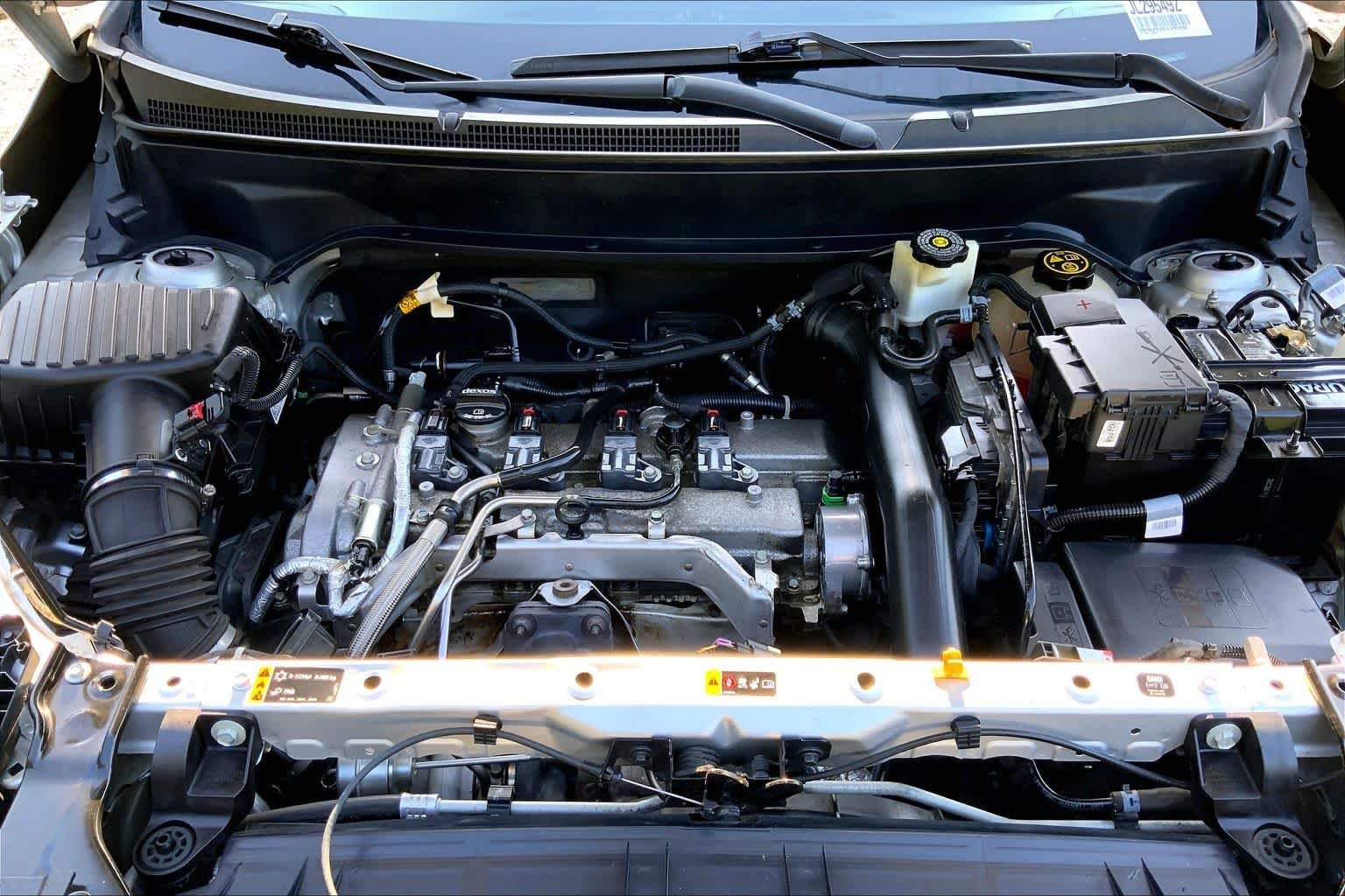 Used 2018 Quicksilver Metallic GMC SLT image 29