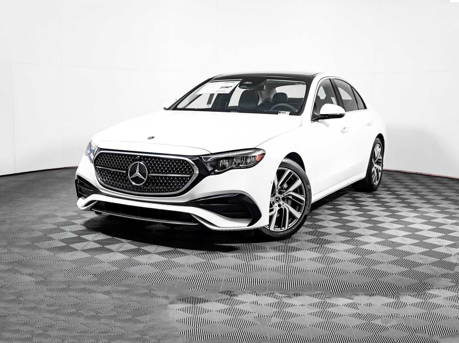 New 2027 Polar White Mercedes-Benz E 350 image 1