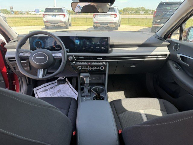 Certified Used 2025 Red Hyundai SE image 23