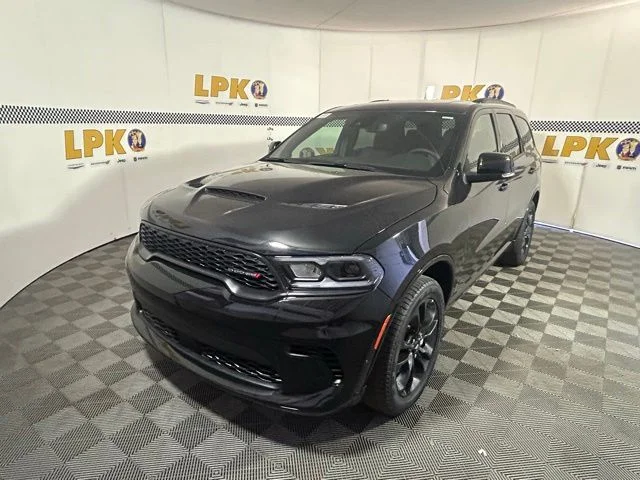 New 2026 Diamond Black Clear-Coat Exterior Paint Dodge GT PLUS image 8