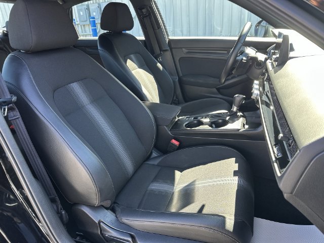 Used 2025  Honda Sport image 26
