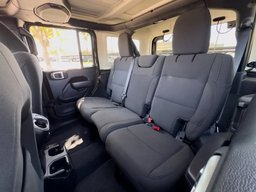 Used 2022 Green Jeep Unlimited Sport S image 20