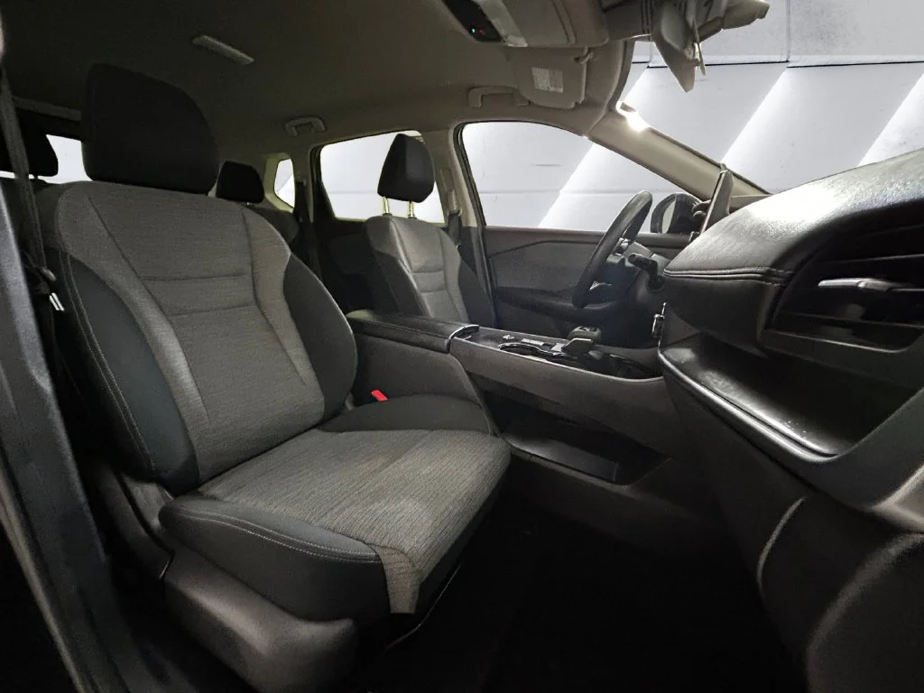 Used 2023 Black Nissan SV image 14