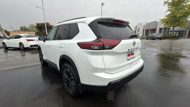 2026 Nissan Rogue Dark Armor - Photo 6