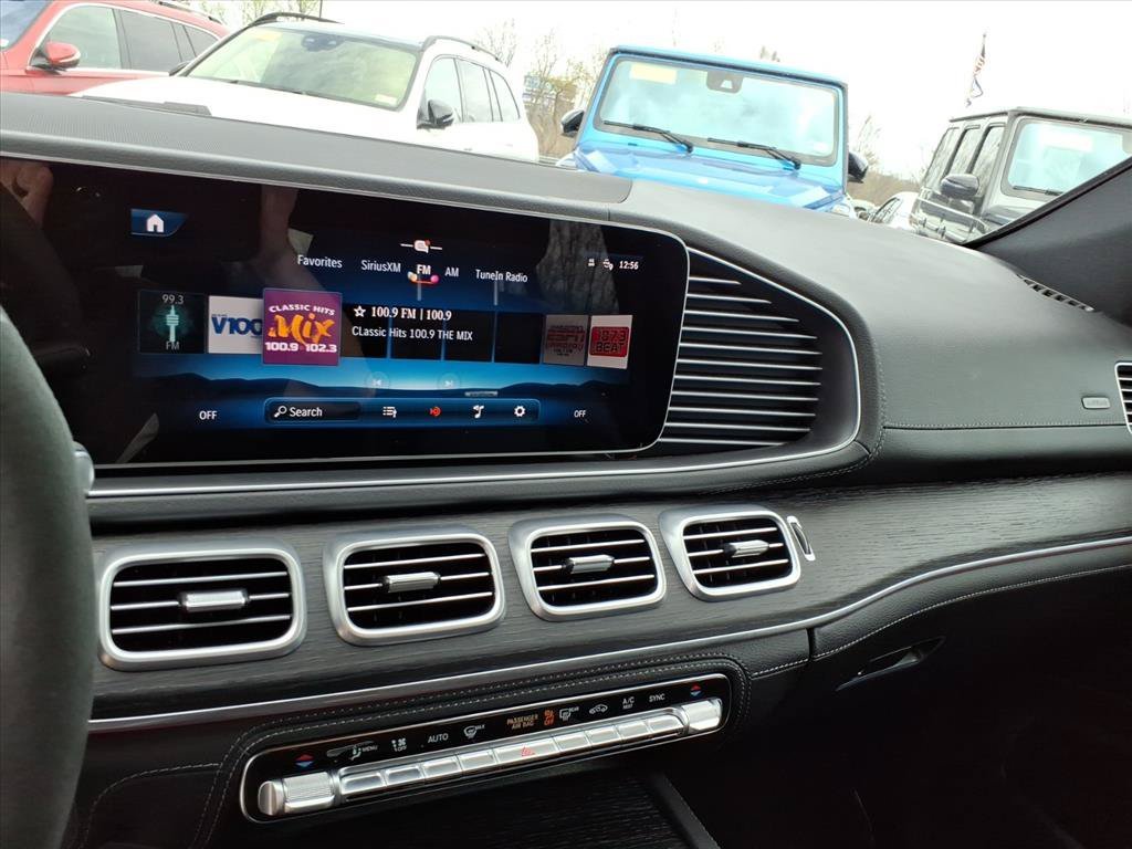 Used 2025 Emerald Green Metallic Mercedes-Benz AMG® GLE 53 image 20