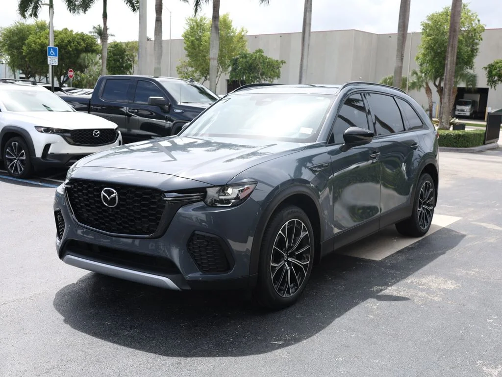 2025 Mazda CX-70