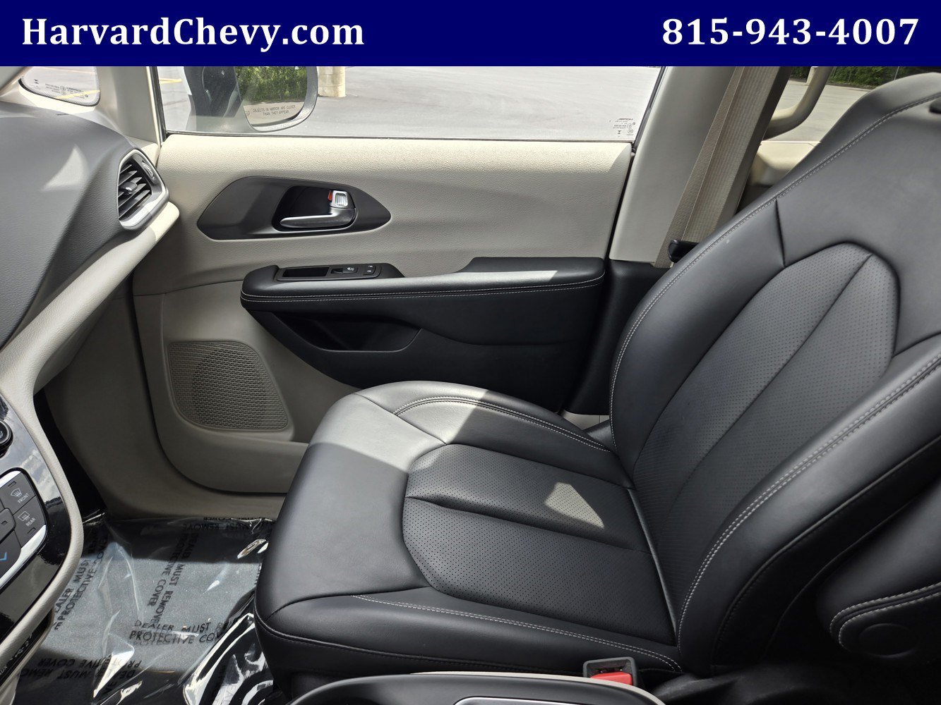 2023 Chrysler Pacifica Touring L - Photo 13