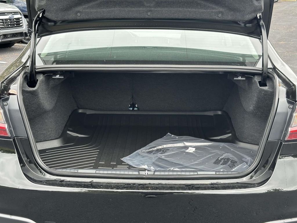 2025 Subaru Legacy Premium - Photo 12