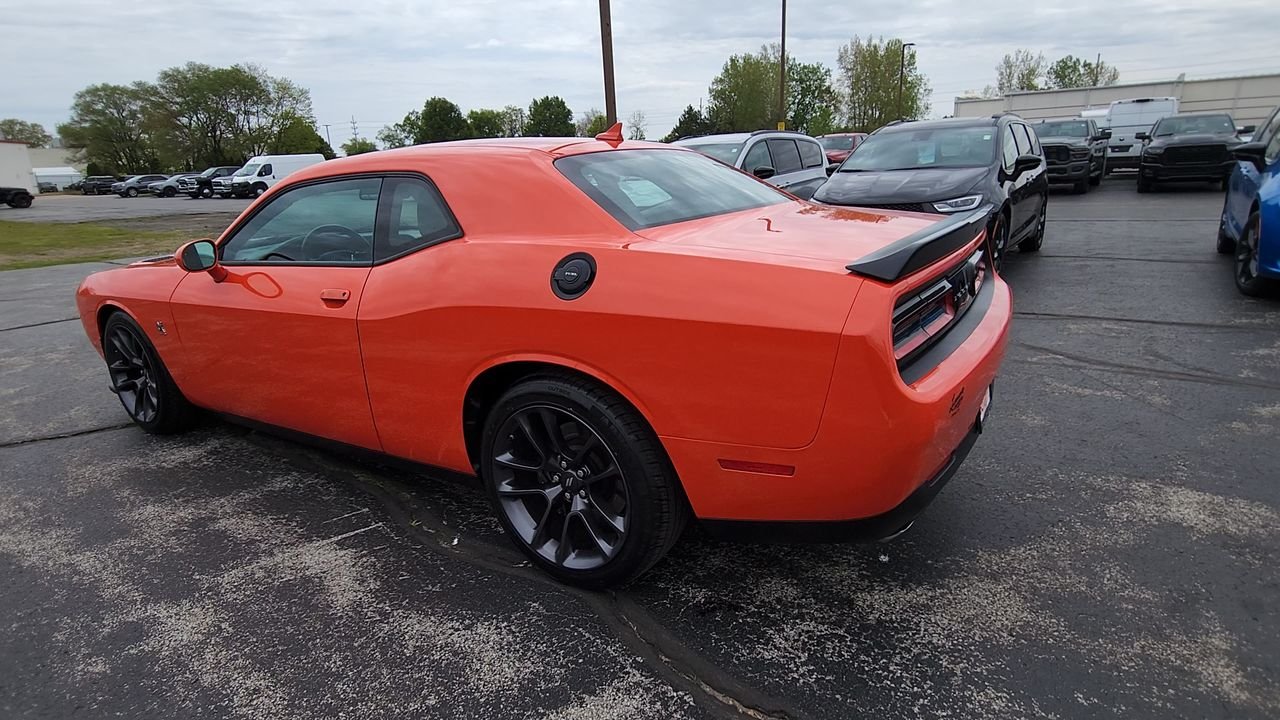 Used 2023 Go Mango Dodge R/T Scat Pack image 6