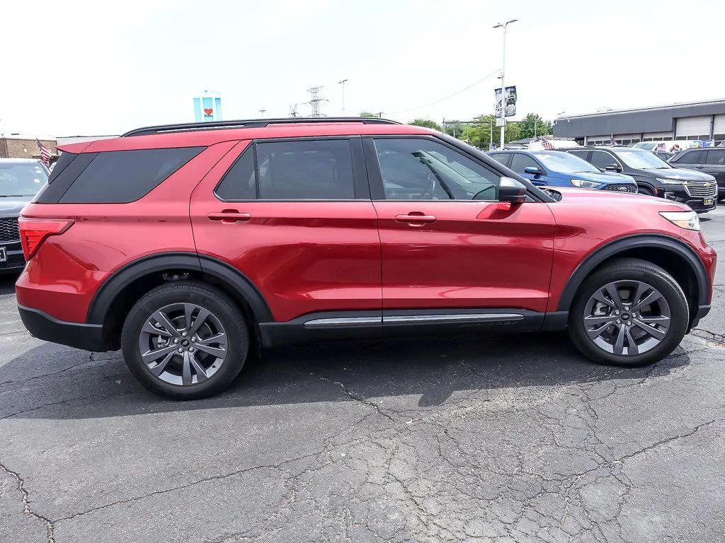 Used 2023 Red Metallic Ford XLT image 10