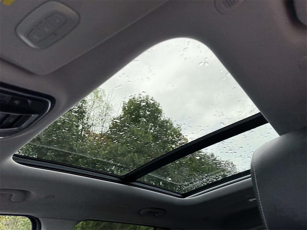 2022 Jeep Grand Cherokee Limited photo 3