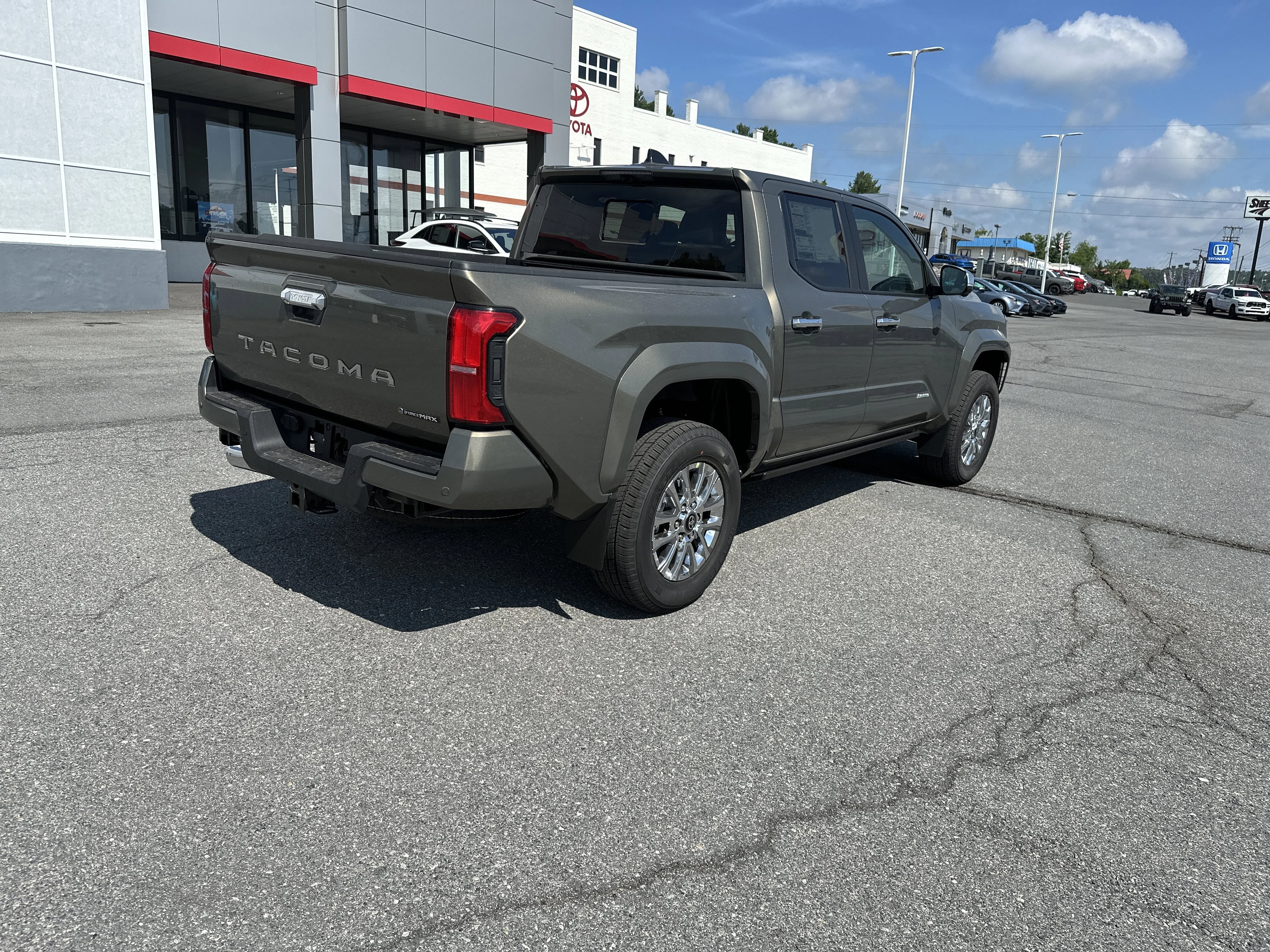 2026 Toyota Tacoma Limited - Photo 3