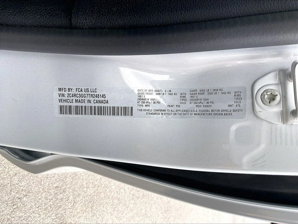 New 2026 Silver Mist Clearcoat Chrysler Limited image 15