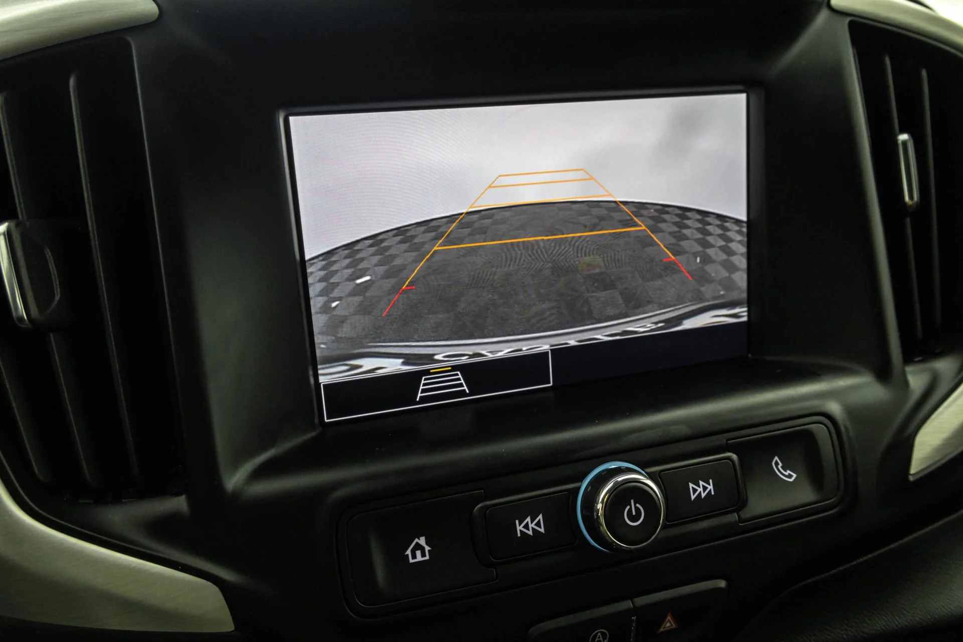 Used 2024 Sterling Metallic GMC SLE image 8