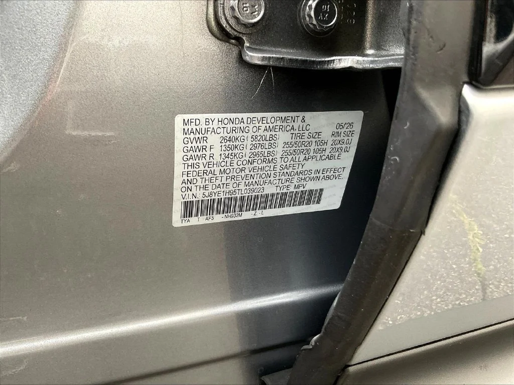New 2026 Solar Silver Metallic Acura SH-AWD A-Spec with Advance Package image 8