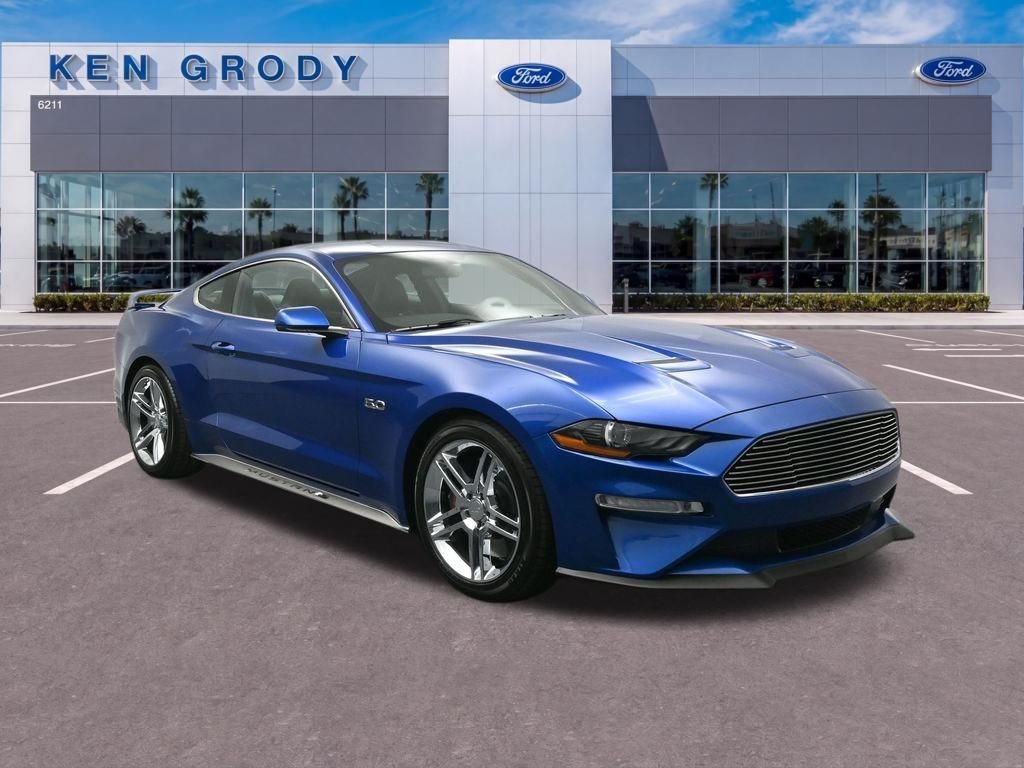 Used 2018 Blue Ford GT Premium image 1