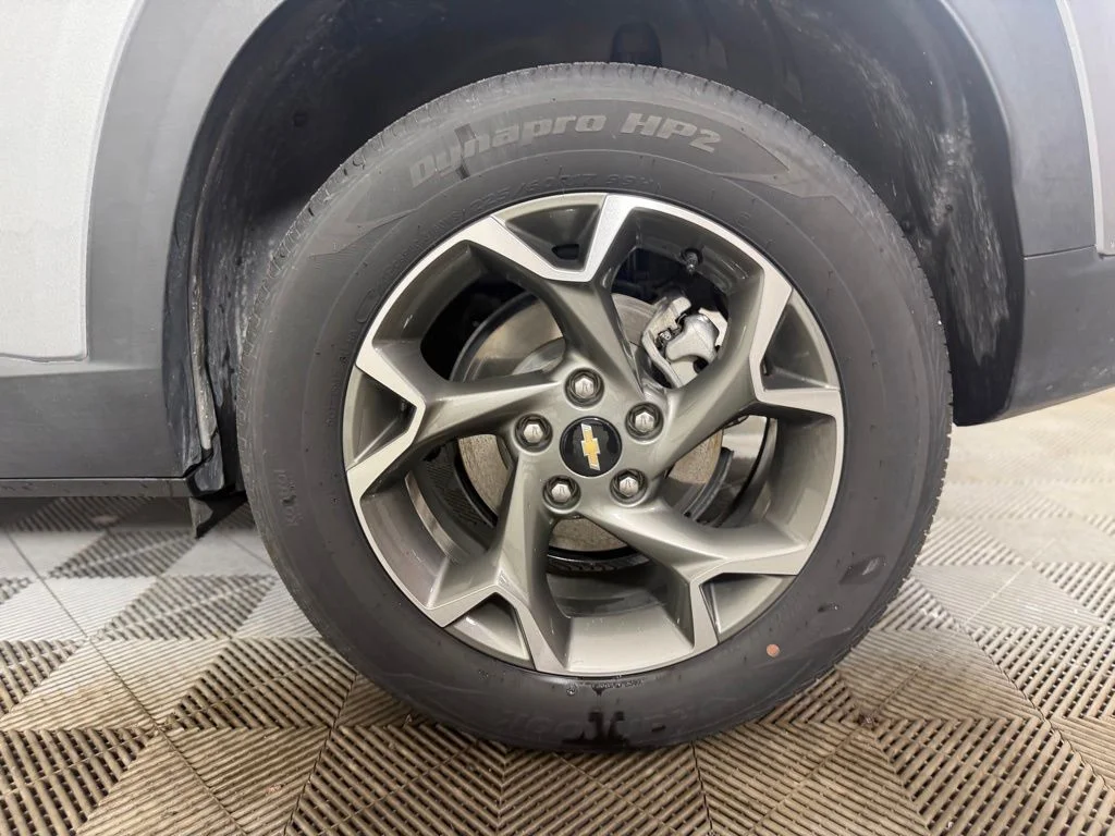 Used 2025 Gray Chevrolet LT image 24