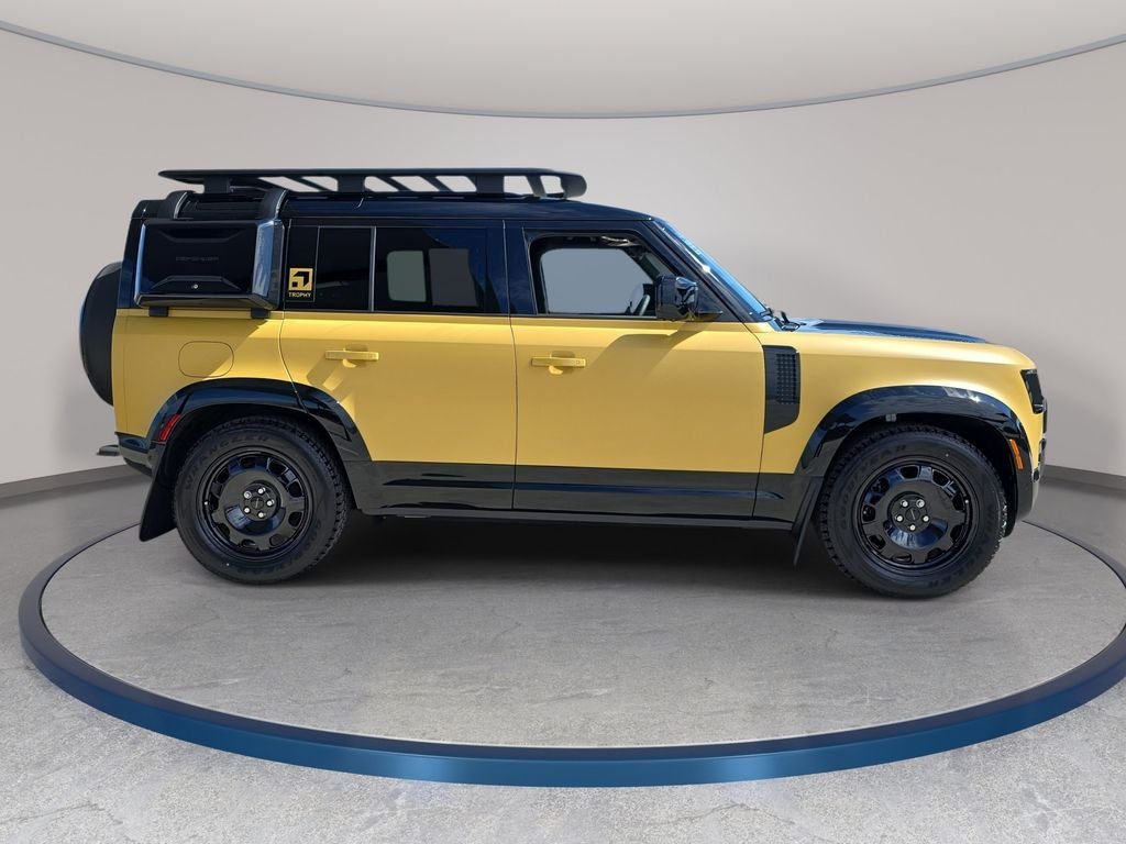 New 2026 Deep Sandglow Yellow Land Rover Trophy Edition Deep Sandglow image 4